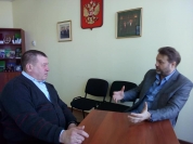 И.Лашмановым с экономистом В.Дьяковым обсуждают развитие Челябинска.Февраль 2018 г..